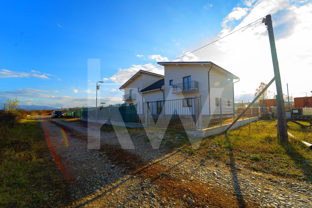 Duplex 130 mp utili |  Ansamblu nou | Șelimbăr – Mohu