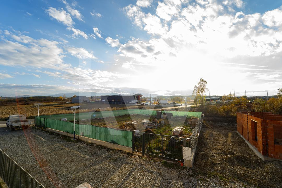 Duplex 130 mp utili |  Ansamblu nou | Șelimbăr – Mohu