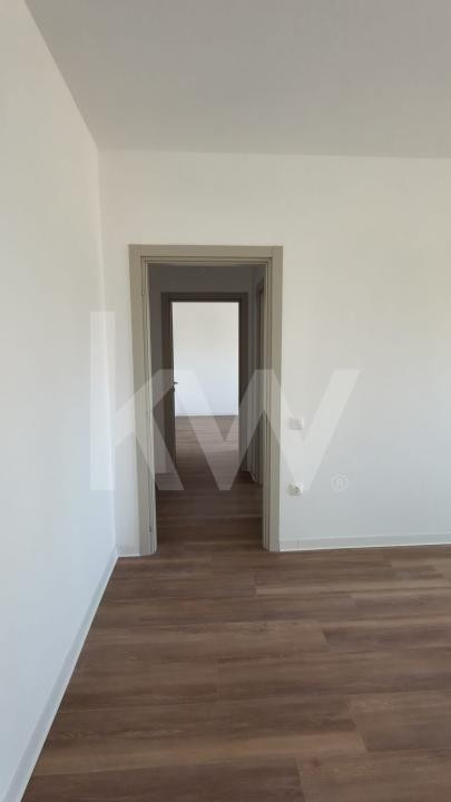 Apartament de Vanzare 2 camere si balcon - Dna Stanca