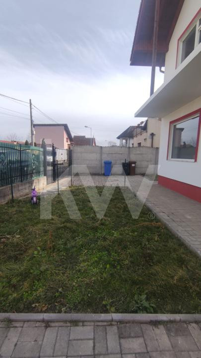 Spatiu comercial de inchiriat - 30 mp - zona foarte linistita de case