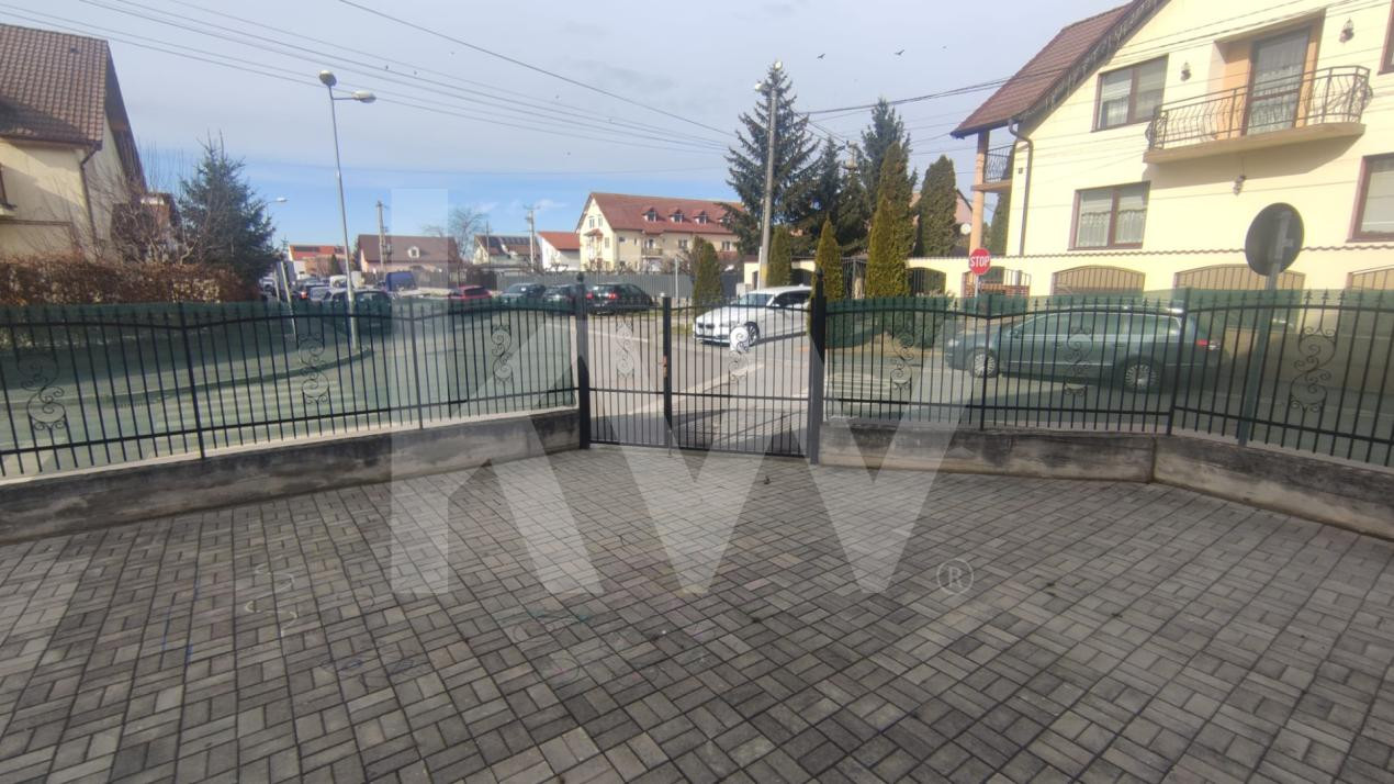 Spatiu comercial de inchiriat - 30 mp - zona foarte linistita de case