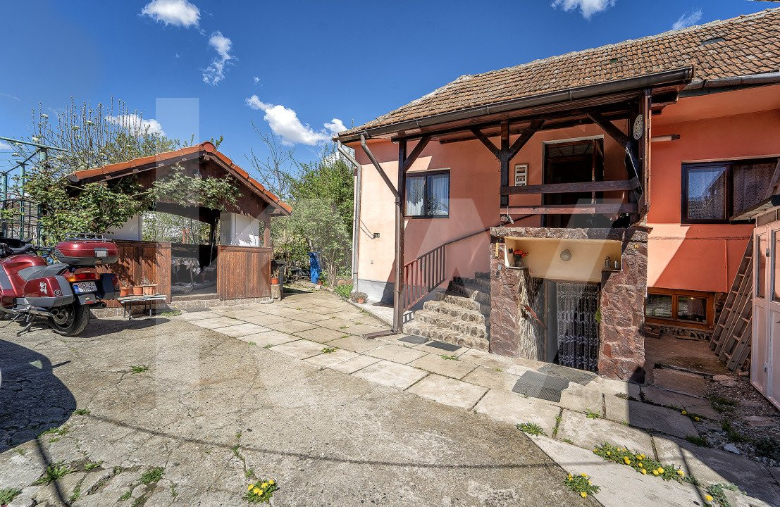 Apartament la casă - str. Nicovalei 