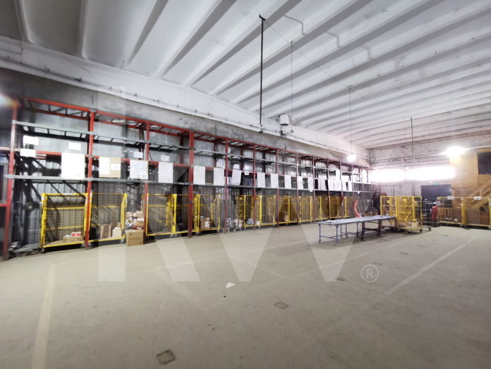 Depozite | 1600 mp | compartimentare la cerere | 8 m inaltime