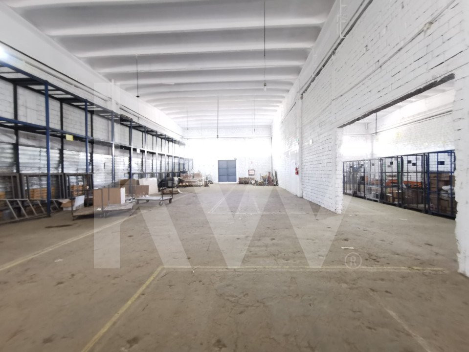 Depozite | 1600 mp | compartimentare la cerere | 8 m inaltime