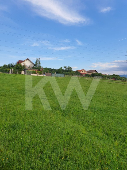 Teren intravilan, 1450 mp de vânzare în Cisnadie, zona Soma -Investiție ideală!