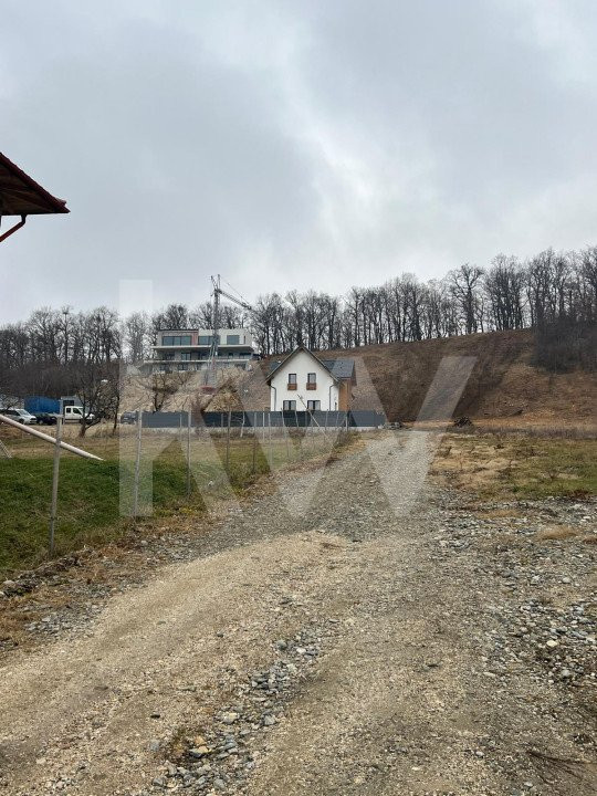 Teren intravilan de vanzare in Cisnadioara - zona Premium disponibile 3 parcele 