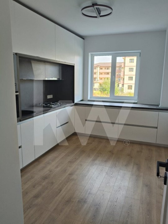 Apartament 3 camere - 2 balcoane 9,2 mp - Etaj 2