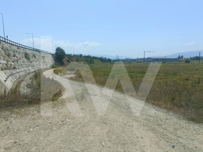 Teren de vanzare zona Industriala Est  PUZ Aprobat + Autorizatie de construie