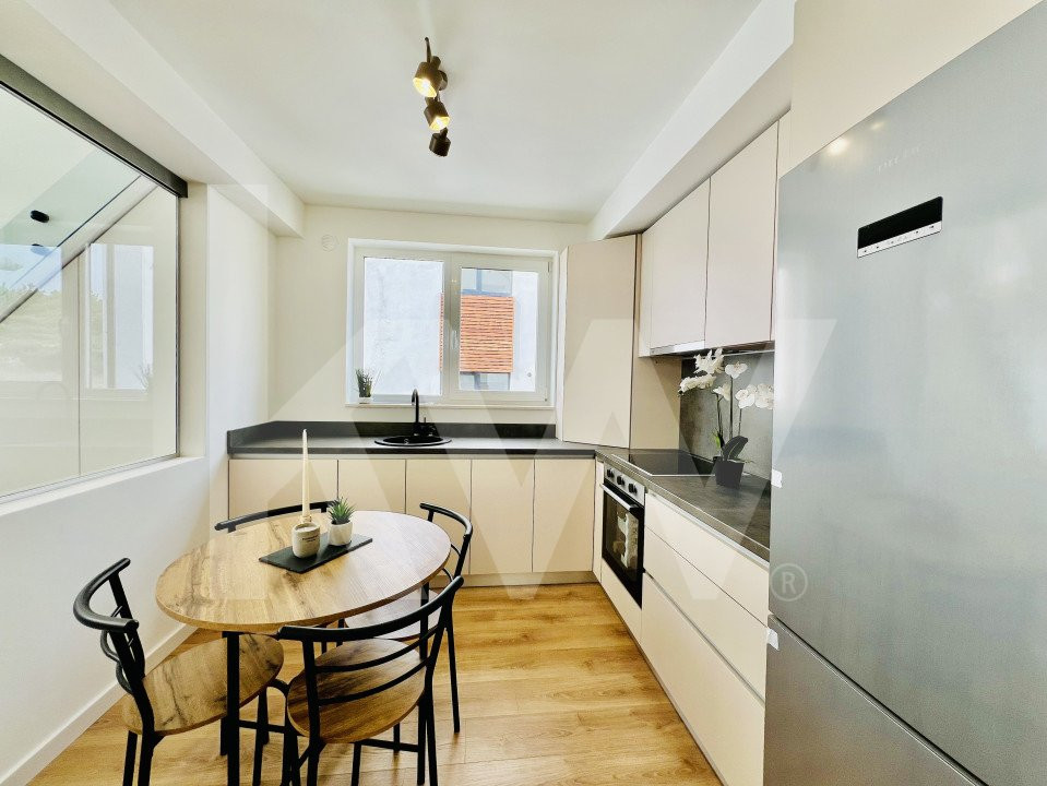 Penthouse 4 camere - mobilat si utilat, intabulat