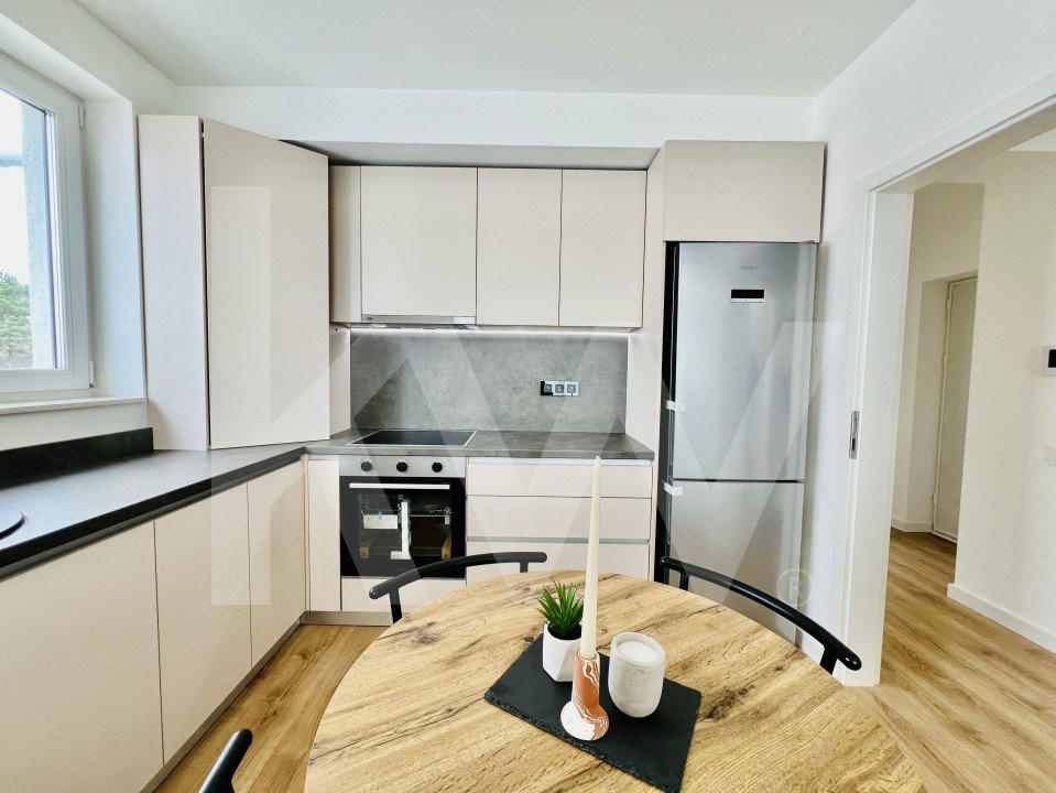 Penthouse 4 camere - mobilat si utilat, intabulat